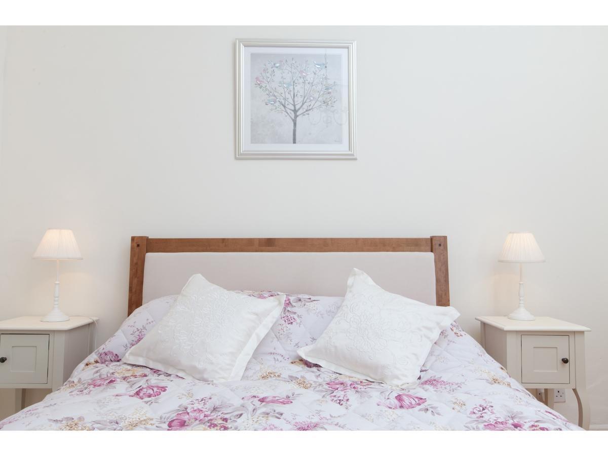 Homely Tenement For 2 Near Botanic Gardens Edimburgo Exterior foto